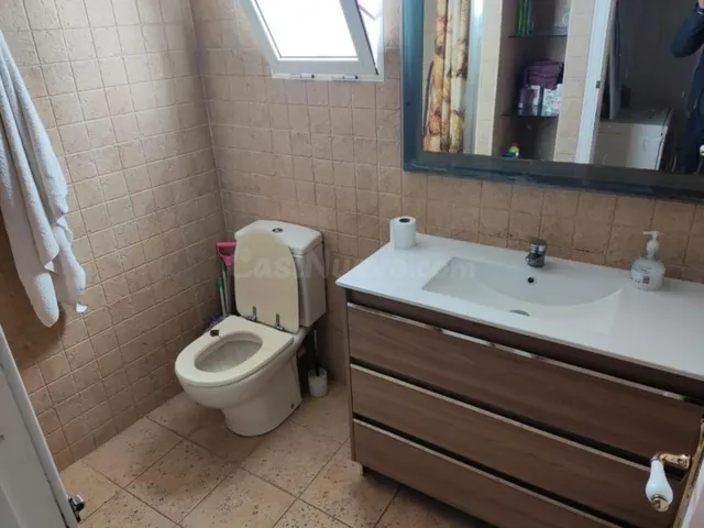 Habitación Amplia en Piso Familiar - Ubicación Céntrica - foto 3