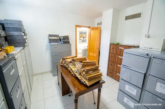 ¡Novedad! Venta de entresuelo, zona Reyes Católicos, 146 m2 — 9