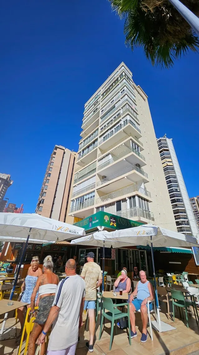 ¡Tu rincón en Benidorm te espera! ️✨ — 18