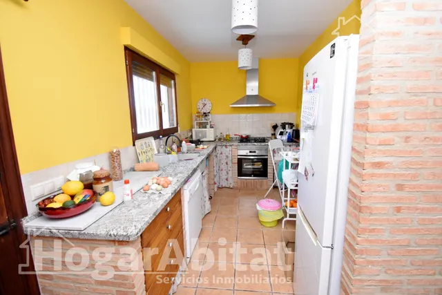 CHALET CON PISCINA, GARAJE Y TERRAZA — 5