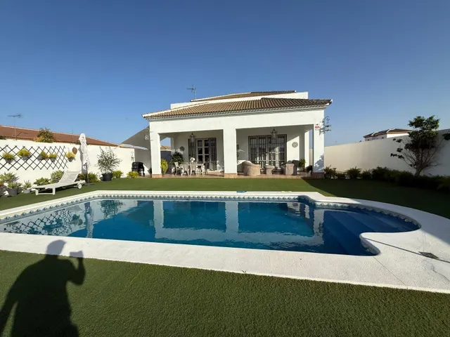 Chalet 6 habitaciones 304m² en venta - Andalucia - foto 2
