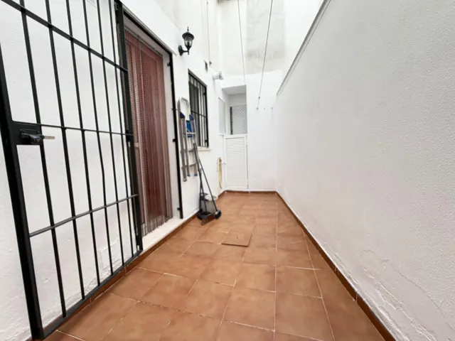 Ideal piso en puertas del sur, en urbanización privada con piscina — 6