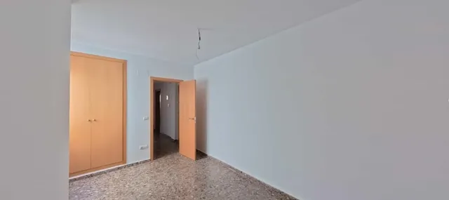 Piso luminoso con amplia terraza y ascensor en Favara (Valencia) - 4 habitaciones y 3 baños — 9
