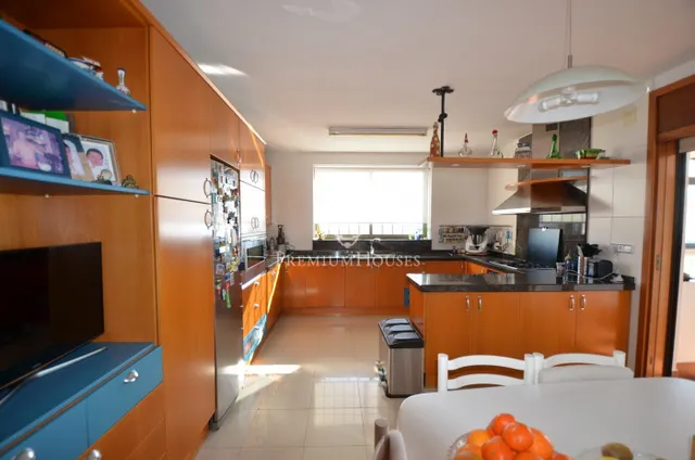 Casa con piscina en venta con vistas espectaculares en Alella — 26