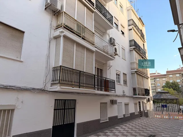 Piso reformado en pleno centro de San Juan de Aznalfarache, con terraza — 15