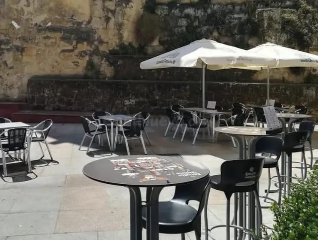 TRASPASO RESTAURANTE EN PLAZA DE COLÓN ¨LA SASTRERÍA — 4