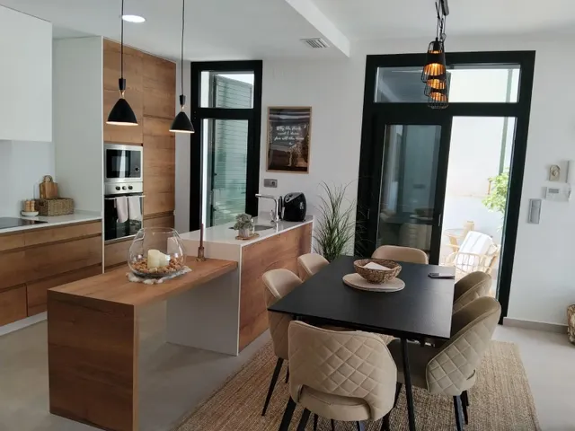 Gran oportunidad en Daya Nueva – villa independiente con piscina privada — 11