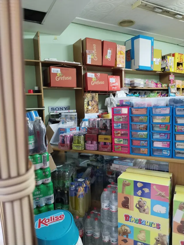 SE VENDE LOCAL COMERCIAL CON ACTIVIDAD EN MONCADA