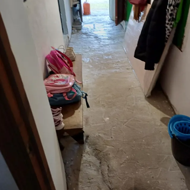 SE VENDE CASA DE ALDEA EN ARZUA PARA REFORMAR — 30