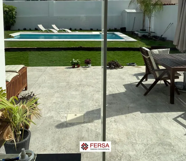 FANTASTICO CHALET INDEPENDIENTE EN VENTA EN LA URBANIZACIÓN EL AGUILA — 8