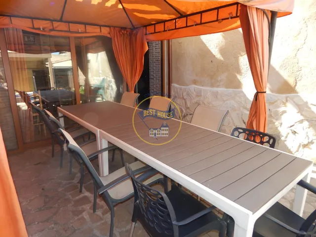 OPORTUNIDAD, CASA REFORMADA CON PISCINA Y OTRAS COMODIDADES. — 17