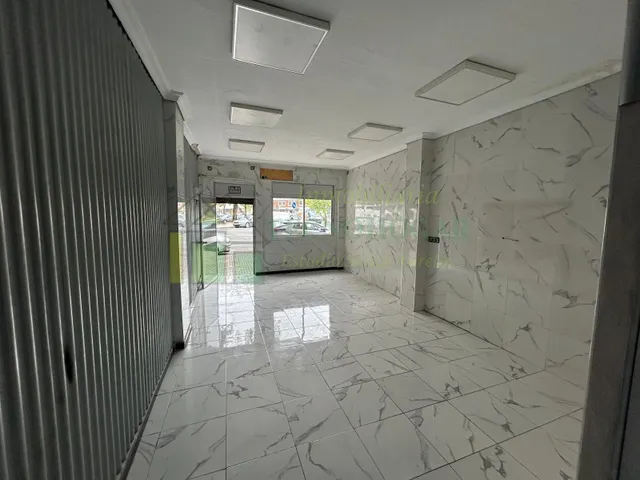 ¡Oportunidad en General Ollero! Local en excelente ubicación. — 7
