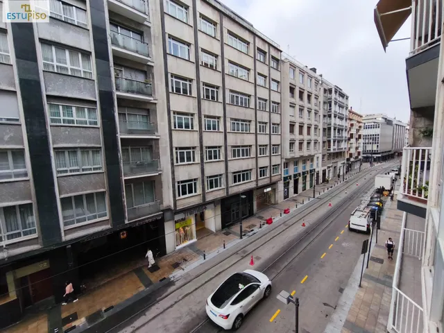 ¡5 habitaciones Y 2 BAÑOS EN PLENO CENTRO! 144 m2 EN CALLE GENERAL ÁLAVA — 11