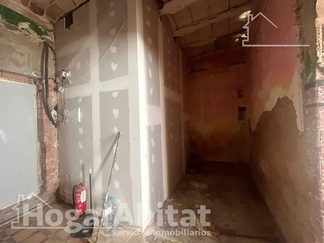 CASA ACOGEDORA Y LUMINOSA PARA REFORMAR CON TERRAZA — 23