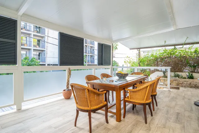 Chalet reformado con piscina, dos apartamentos independientes y garaje en Las Maravillas — 9