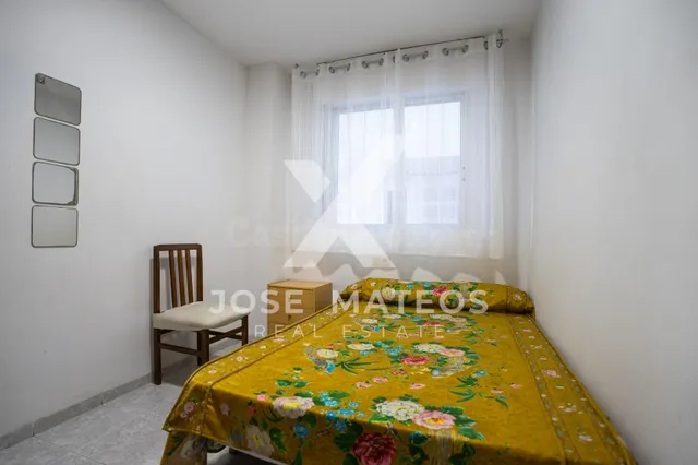 PISO EN PRIMERA LÍNEA DE PLAYA — 3