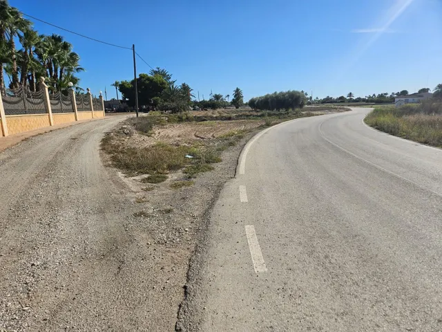PARCELA EDIFICABLE SITUADA A 5 MIN DE ELCHE — 3