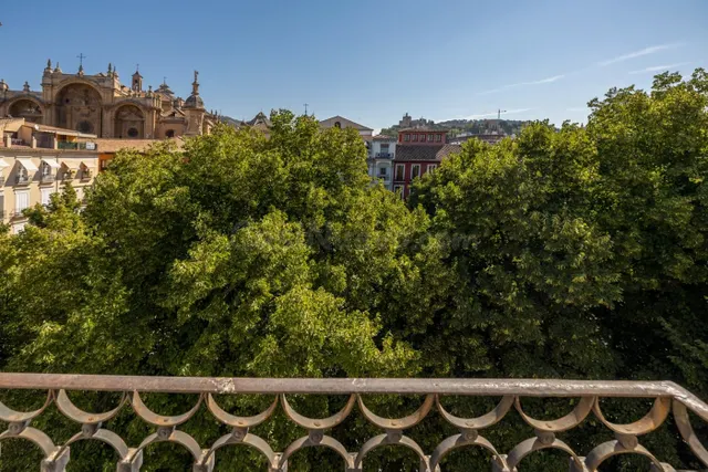 A LA VENTA EDIFICIO EN PLAZA BIB-RAMBLA — 4