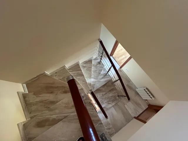 Espaciosa casa con impresionantes vistas a la montaña — 39