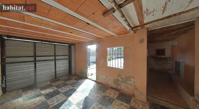 VIVIENDA RÚSTICA A REHABILITAR CON TERRENO — 13
