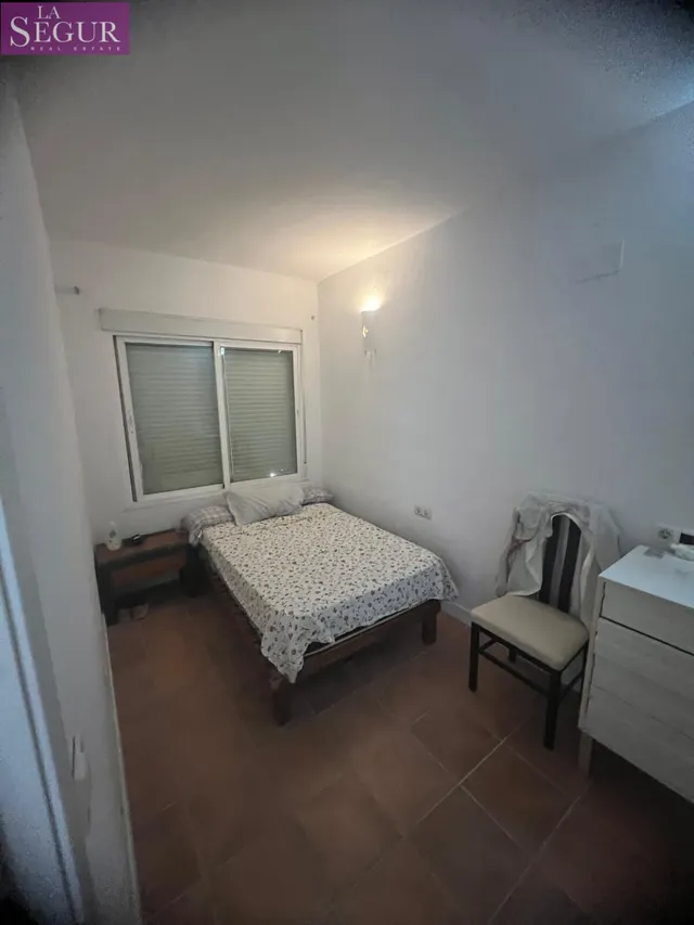 Magnifica casa con terreno rustico en abejaruco — 11