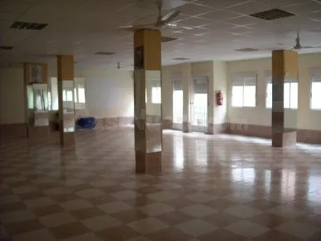 Local comercial 353m² en venta - Caravaca - foto 3