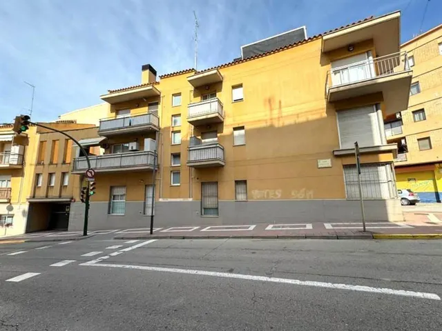 FANTÁSTICO PISO OKUPA en Calle Estació 38 de Olesa de Montse - foto 5