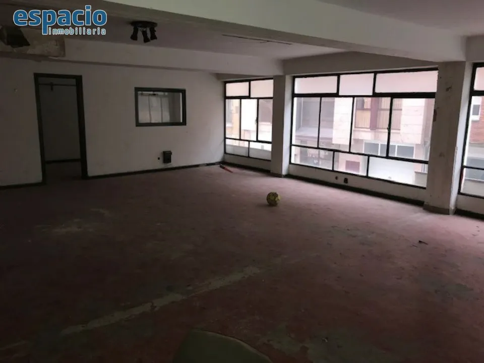 SE VENDE LOCAL ZONA CENTRO