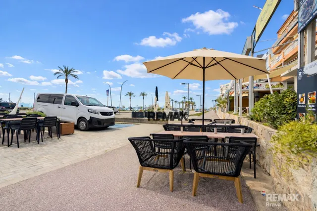 Empuriabrava | Traspaso de restaurante bar en primera línea 