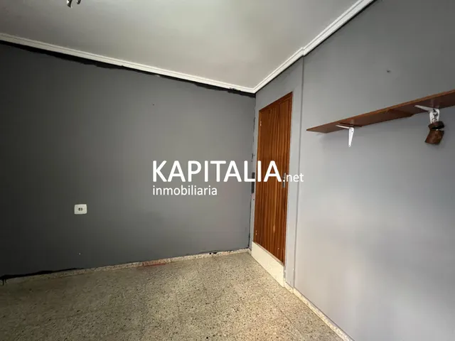 Estupenda casa a la venta en Ontinyent , zona San Antonio en Exclusiva . — 17