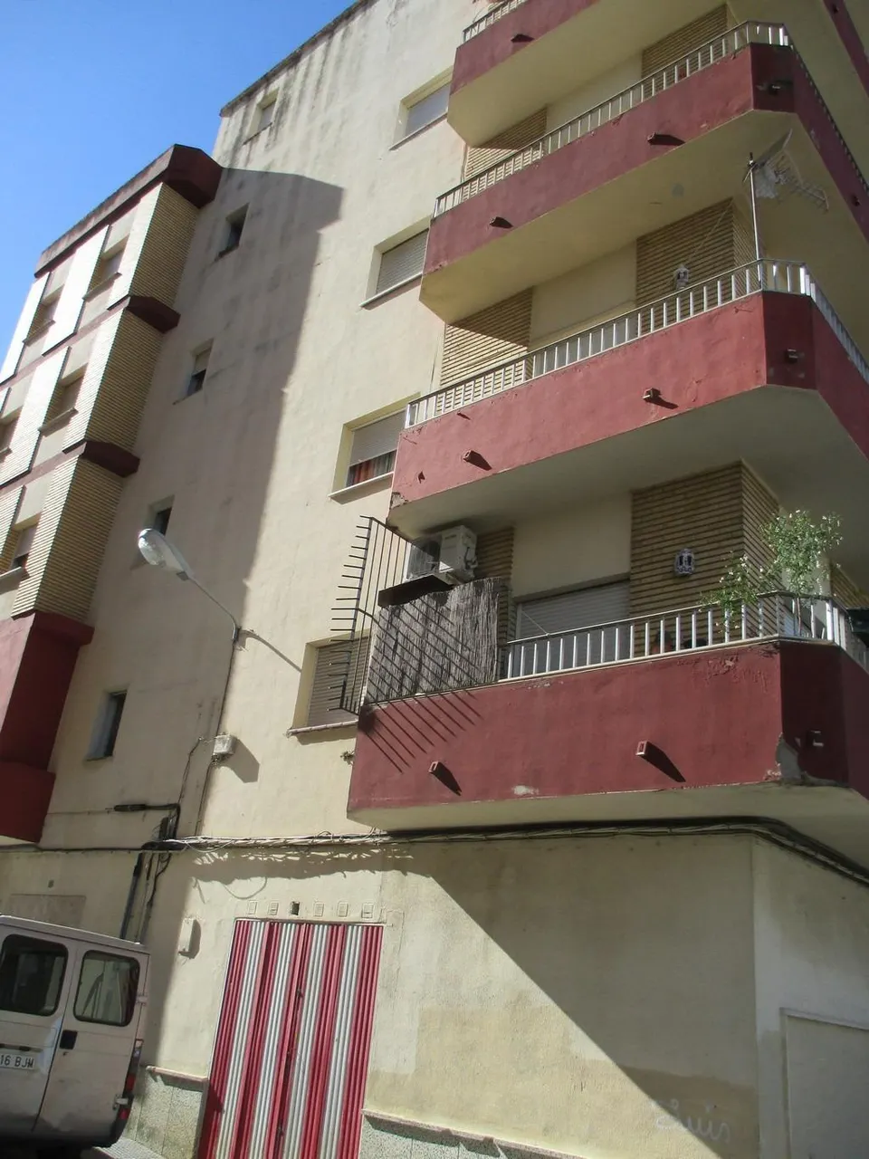 Venta de Vivienda en Las Colonias, Huelva. Activo Inmobiliario Sin Posesión / Alquilado / No se Puede Visitar.
