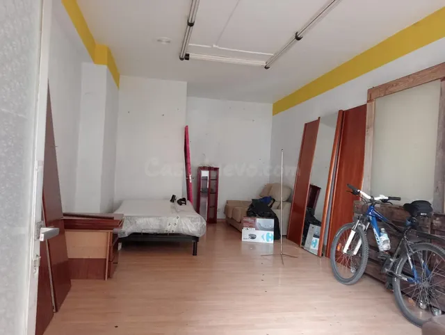 Local en Torrelavega - foto 4