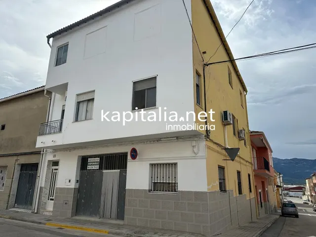 Casa a la venta en La Pobla del Duc (Valencia) — 48