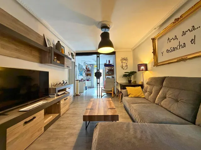PISO EN VENTA CON TERRAZA EN PORTAZGO, PUENTE DE VALLECAS. - foto 3