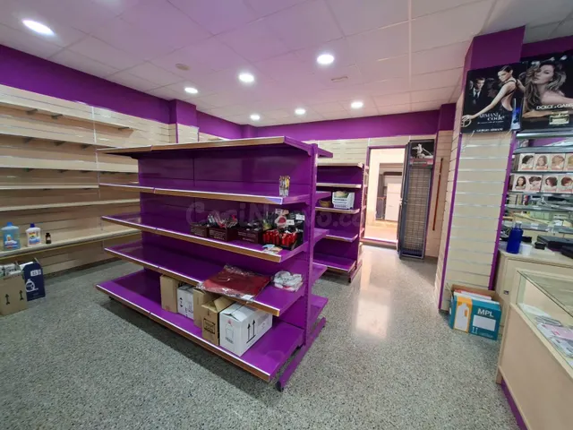 Local comercial en alquiler perfecto para negocio. - foto 3
