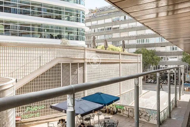 Piso en Venta Zona Francesc Macià — 30