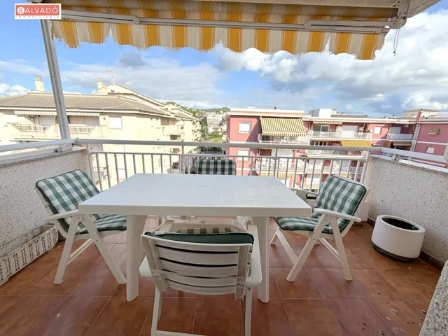 ¡ATICO A 200M DEL PASEO MARITIMO CON 2 PLAZAS DE PARKING!