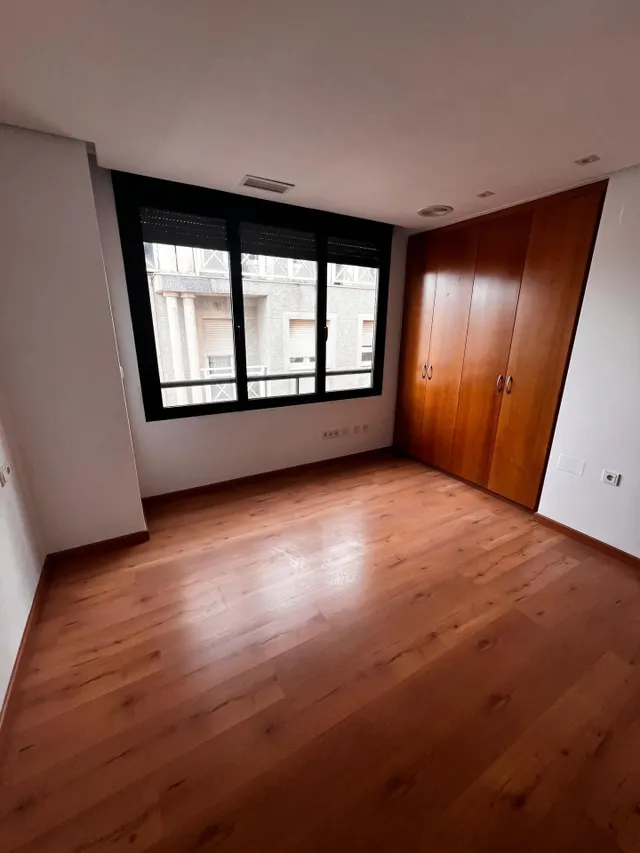 Amplio piso en alquiler en Torrevieja – 3 habitaciones, terraza y garaje incluido — 15