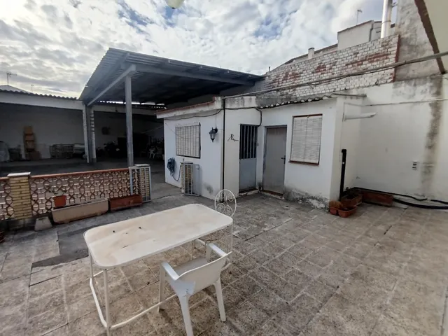 Amplia Casa en Ciempozuelos con Gran Patio y Posibilidad de Expansión — 9
