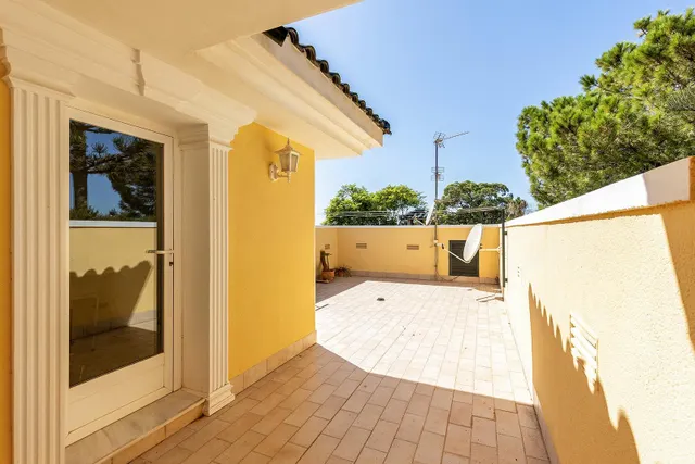Oportunidad villa de lujo con mas de 500m2 de vivienda — 45