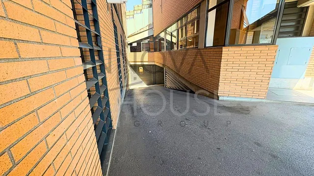 Parking doble de fácil acceso en Les Franqueses del Vallès — 10