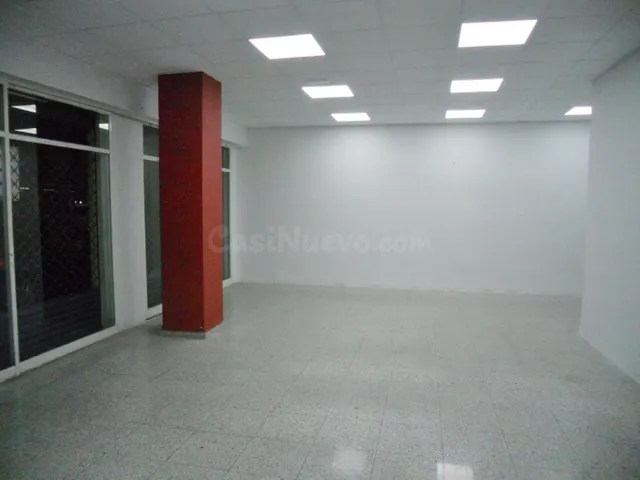 LOCAL EN UNA UBICACIÓN INMEJORABLE — 4