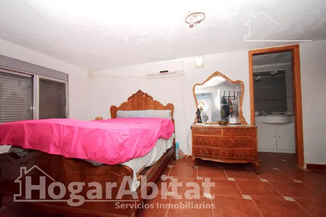 OPORTUNIDAD DE PROPIEDAD RUSTICA CON TERRENO Y PISCINA — 10