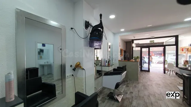 Traspaso: peluquería y otros servicios - foto 5