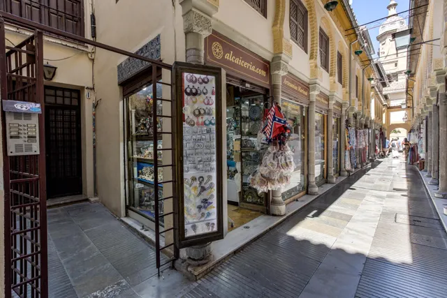 Piso con licencia turística en pleno centro de Granada — 38