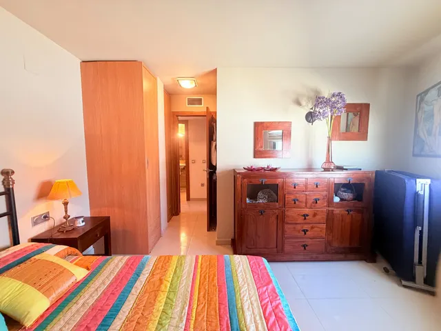 IMPRESIONANTE ÁTICO de dos habitaciones y parking — 12