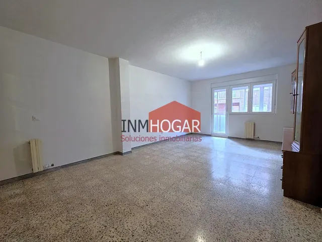Amplia vivienda de 4 dormitorios con dos terrazas acristaladas en venta la zona sur de Ávila — 6