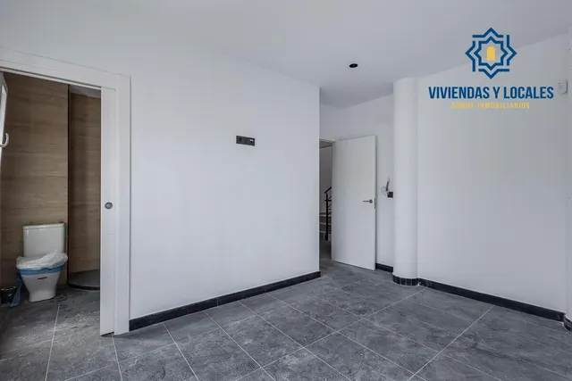 Edificio de nueva construcción en Churriana — 7