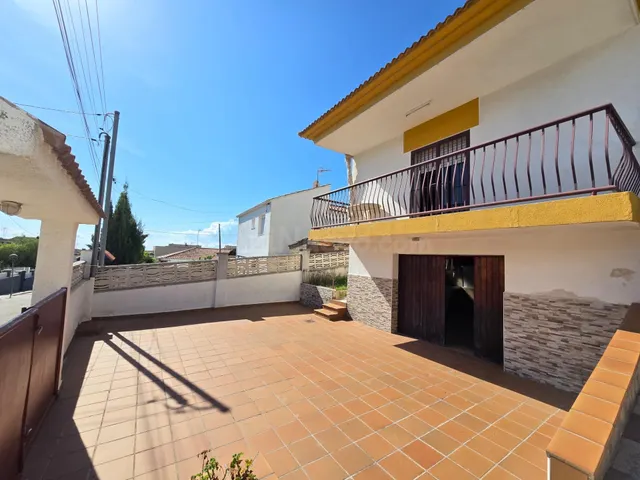 CASA IDNEPENDIENTE, GARAJE Y POSIBILIDAD DE PISCINA, CAN NIC - foto 3