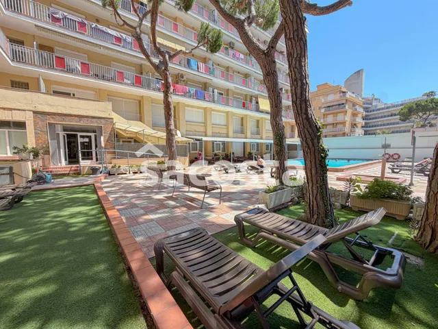 Amplio piso con  terraza, ideal como inversión o vivienda — 28